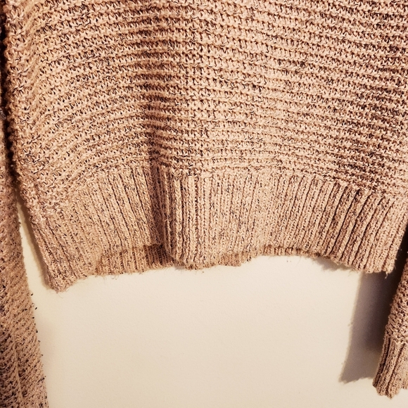 American Eagle | Women's Cropped Pink Cardigan Button-Down Sweater (Size Small) - Picture 12 of 14